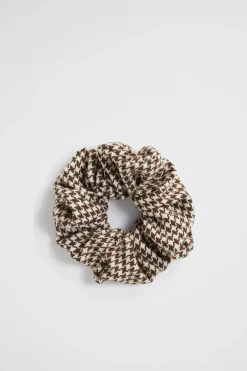 Woman Seed Heritage Hair Accessories-Houndstooth Scrunchie