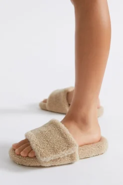 Girl Seed Heritage Sandals & Slides-Teddy Fur Slide
